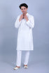 Veshbhoshaa Bluesaanchi Men'S White Embroidery Kurta Set